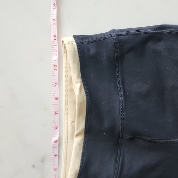 Lorna Jane Cropped Cut Up Knee Leggings Women's Size X-Small - Picture 5 of 13